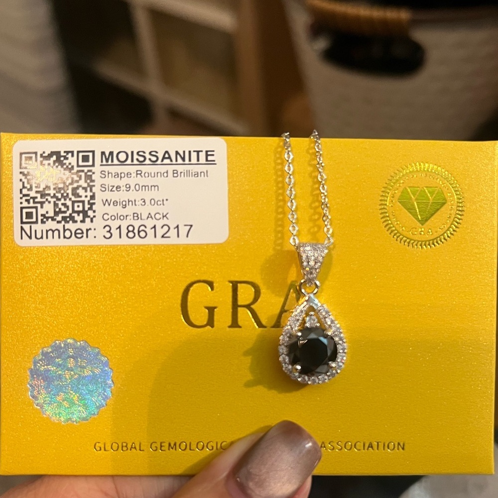 Elegant 3ct Moissanite Black Pendant on 16inch (+2’) white gold plated Necklace - Picture 3 of 3